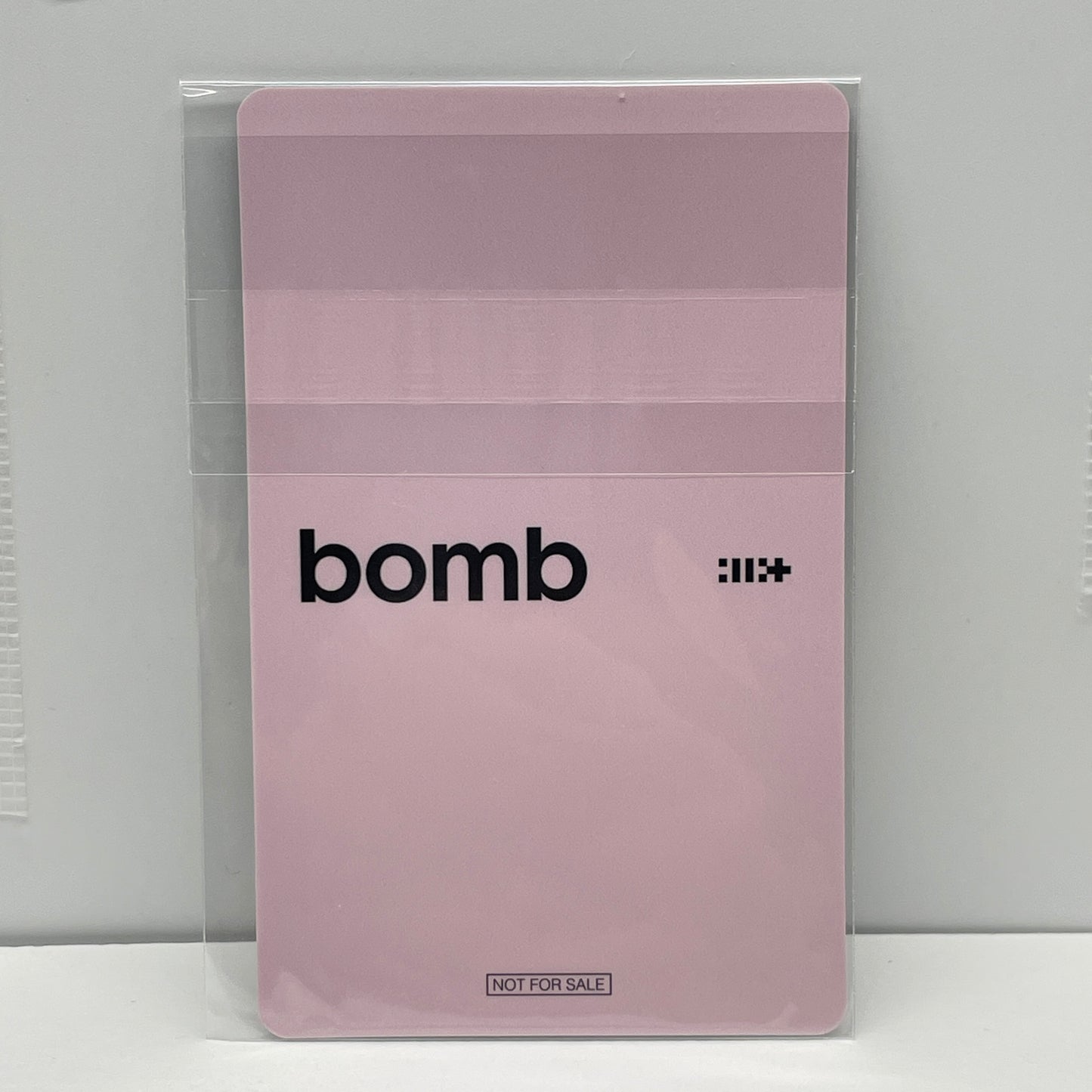 ILLIT bomb UNIVERSAL MUSIC STORE ラキドロ トレカ