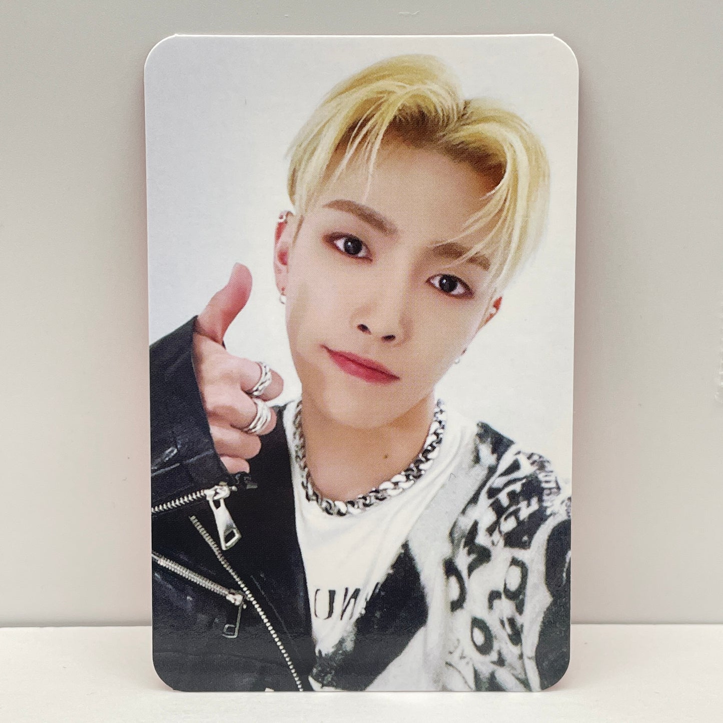 ATEEZ ANITEEZ US POPUP Exclusive Collect Book Photocard