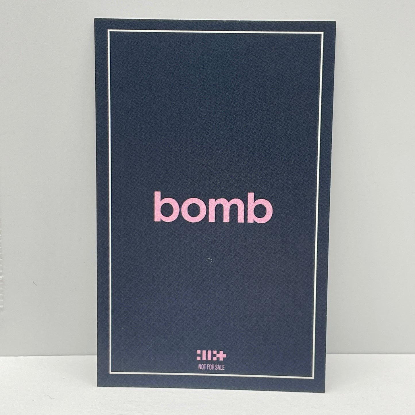 ILLIT bomb TSUTAYA ラキドロ トレカ