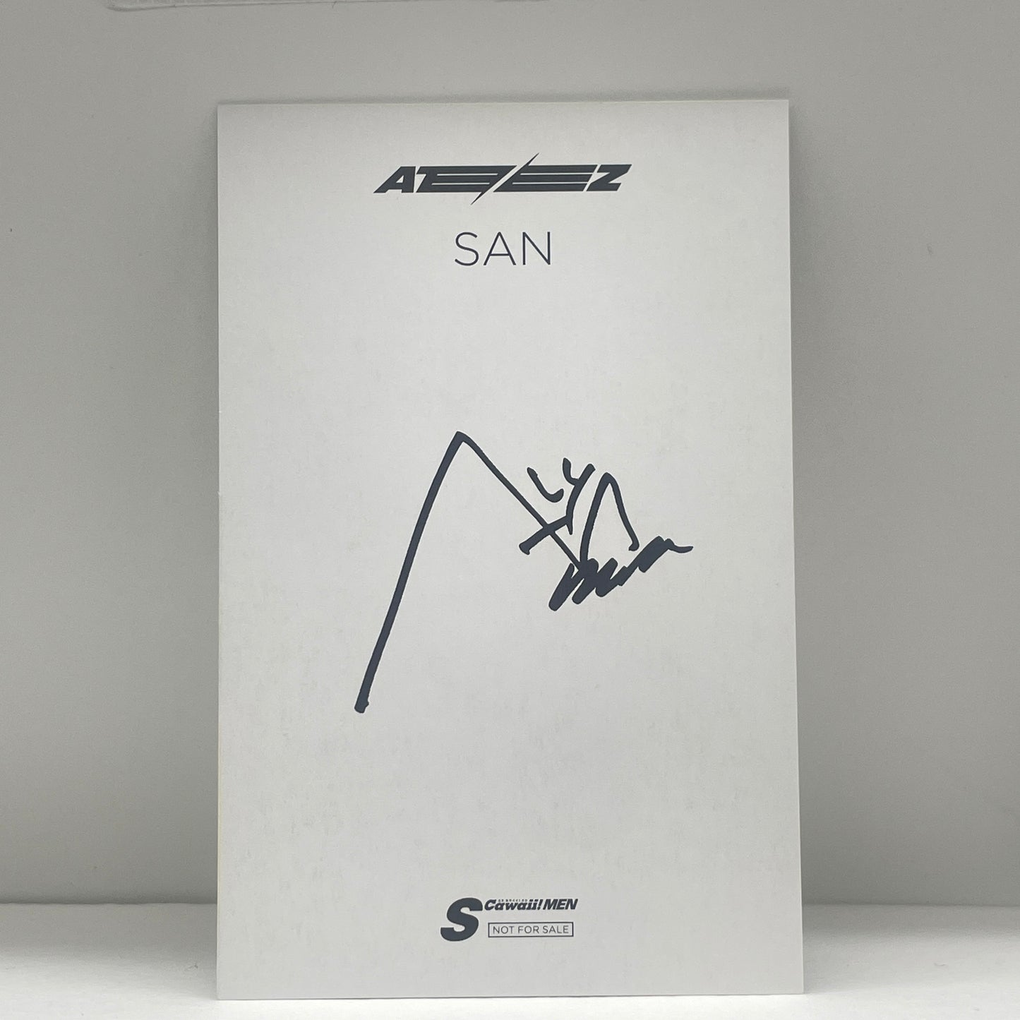 ATEEZ S cawaii! MEN WHITE Photocard